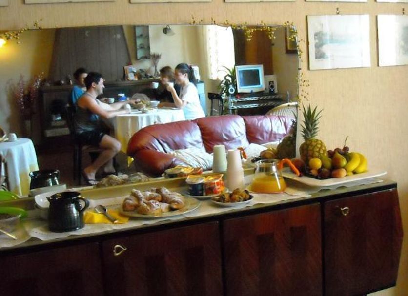 Buffet Photo