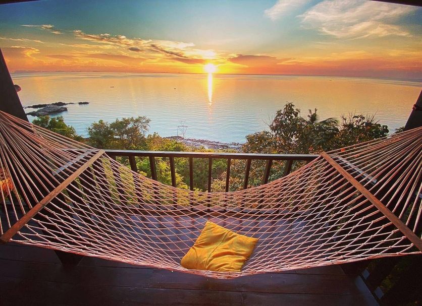 Sea Garden Resort Haad Chao Phao in Ko Pha Ngan, hammock balcony with sunset ocean view