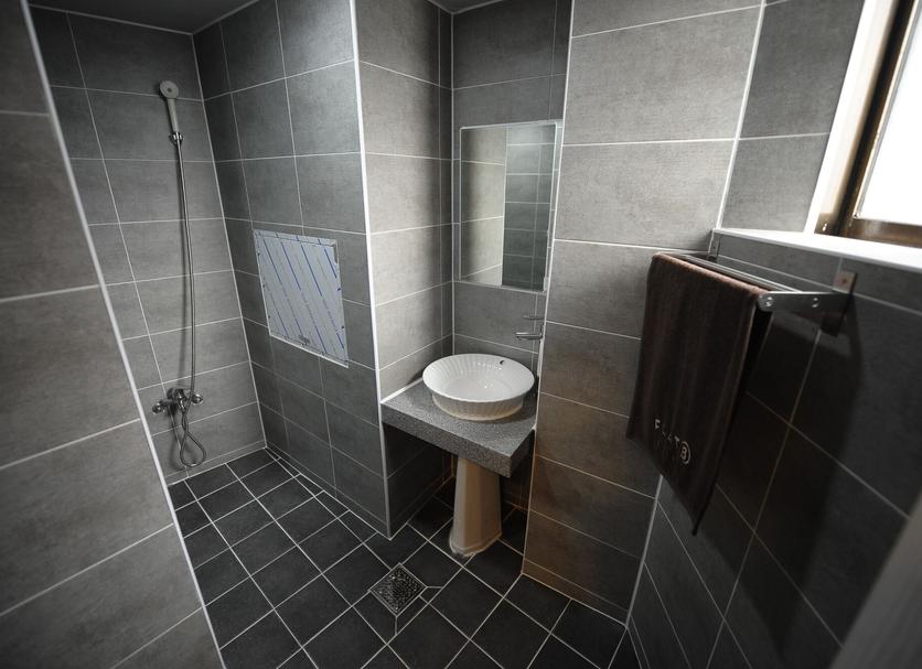 Bathroom Photo