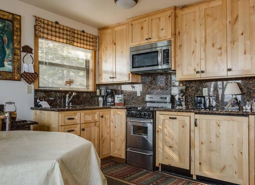 Kitchen Photo