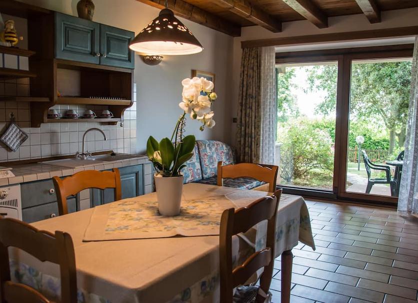 Dining room Photo