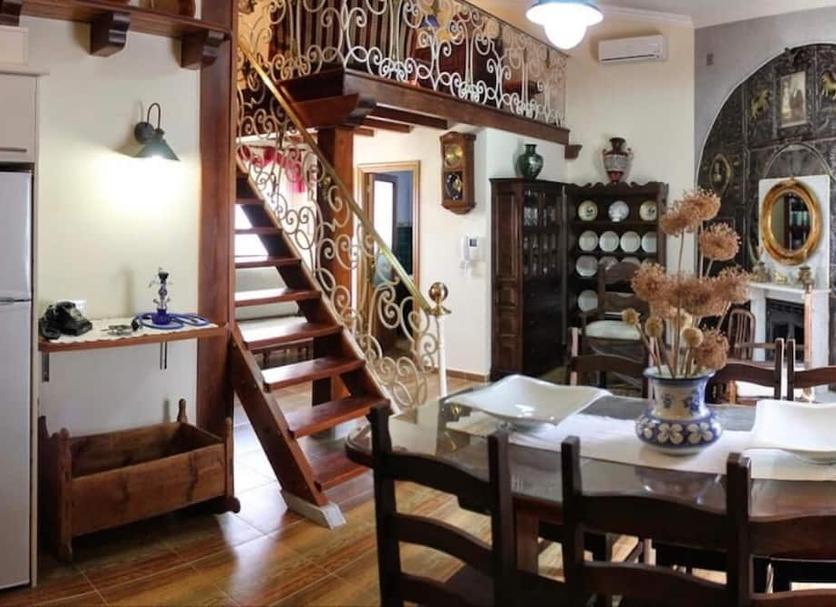Dining room Photo