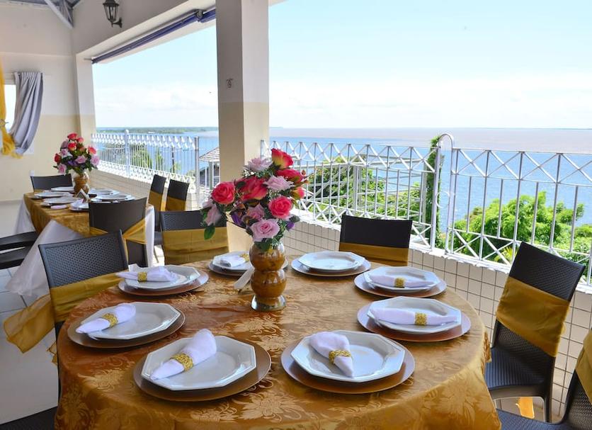 Dining room Photo