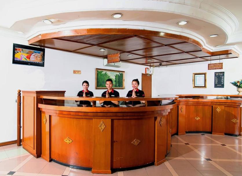 Front desk Photo