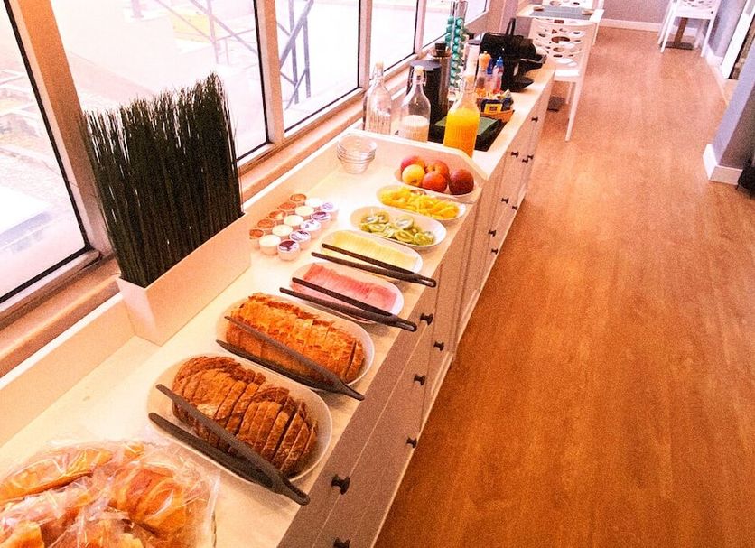 Buffet Photo