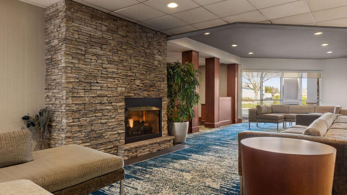 Wingate by Wyndham Fletcher at Asheville Airport