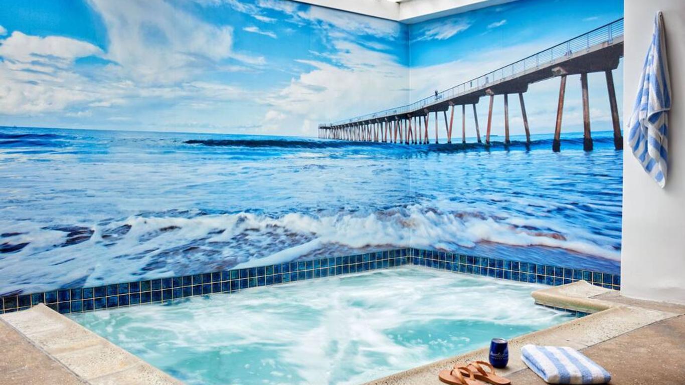 Beach House Hotel at Hermosa Beach