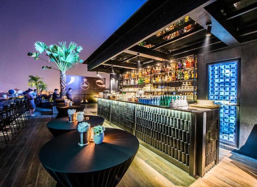 Bar Photo