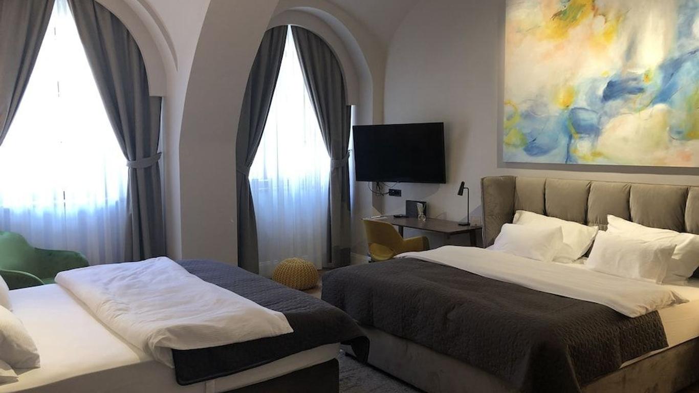 Boutique Hotel Tvrda