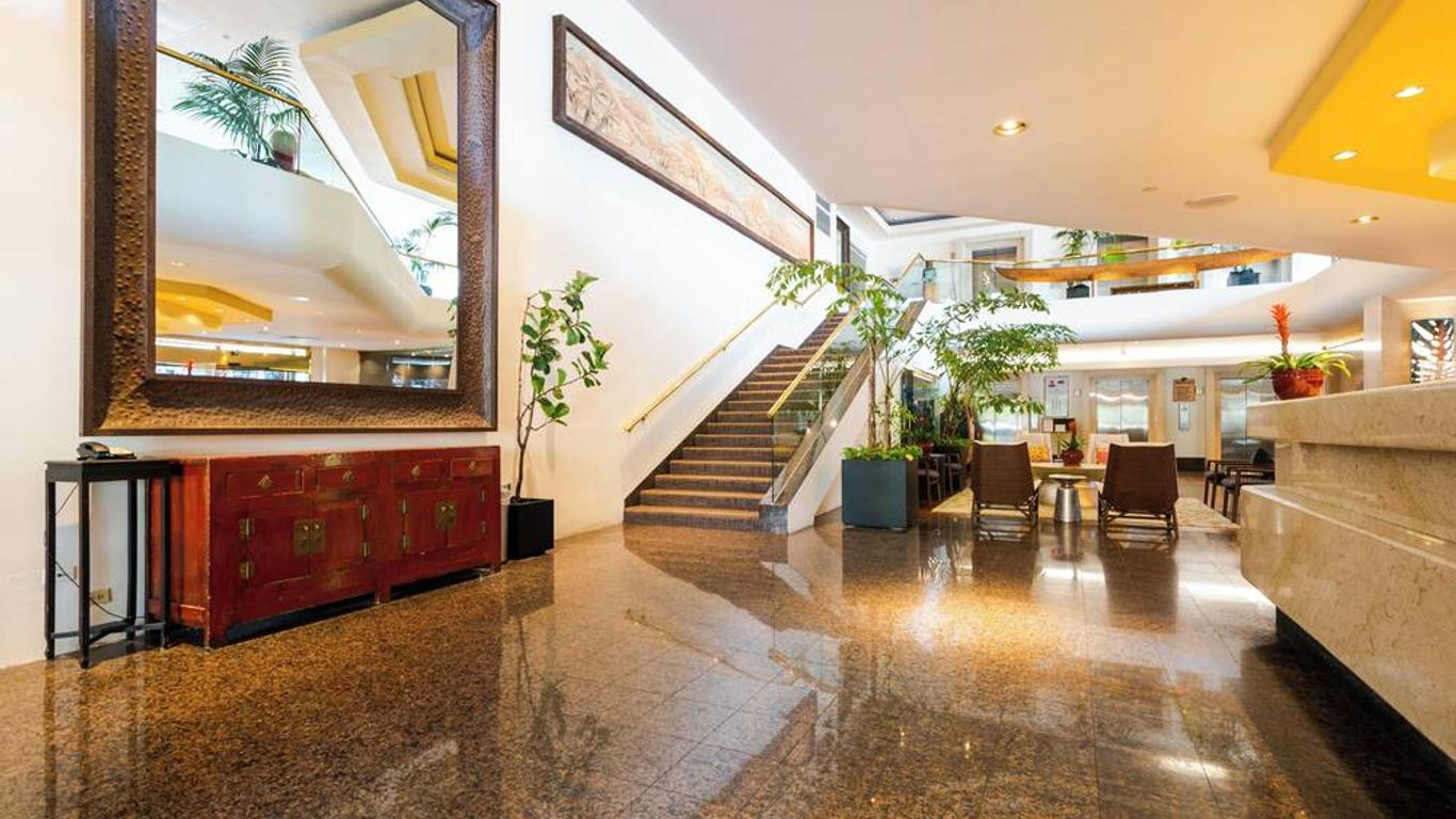 Luana Waikiki Hotel