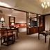 Hotel Kuva Chateau, Taoyuan City: spacious suite with seating area and city view