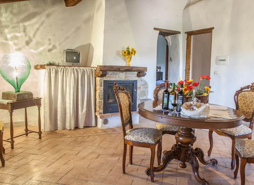 Dining room Photo