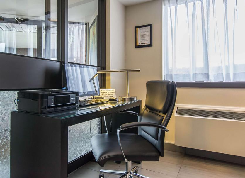 Business center Photo