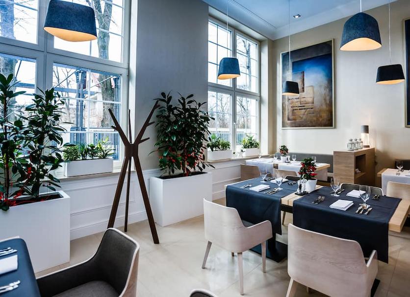 Dining room Photo