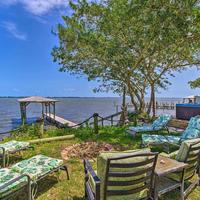 Step-Free Waterfront Villa Gas Grill and Patio