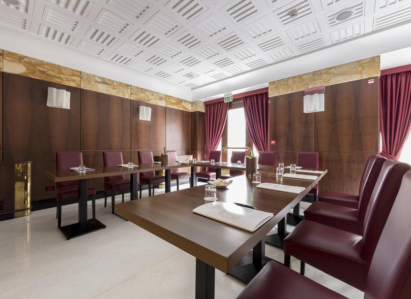 Conference room Photo