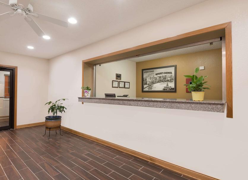 Front desk Photo