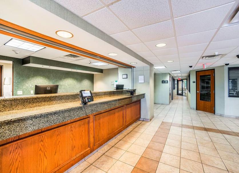 Front desk Photo