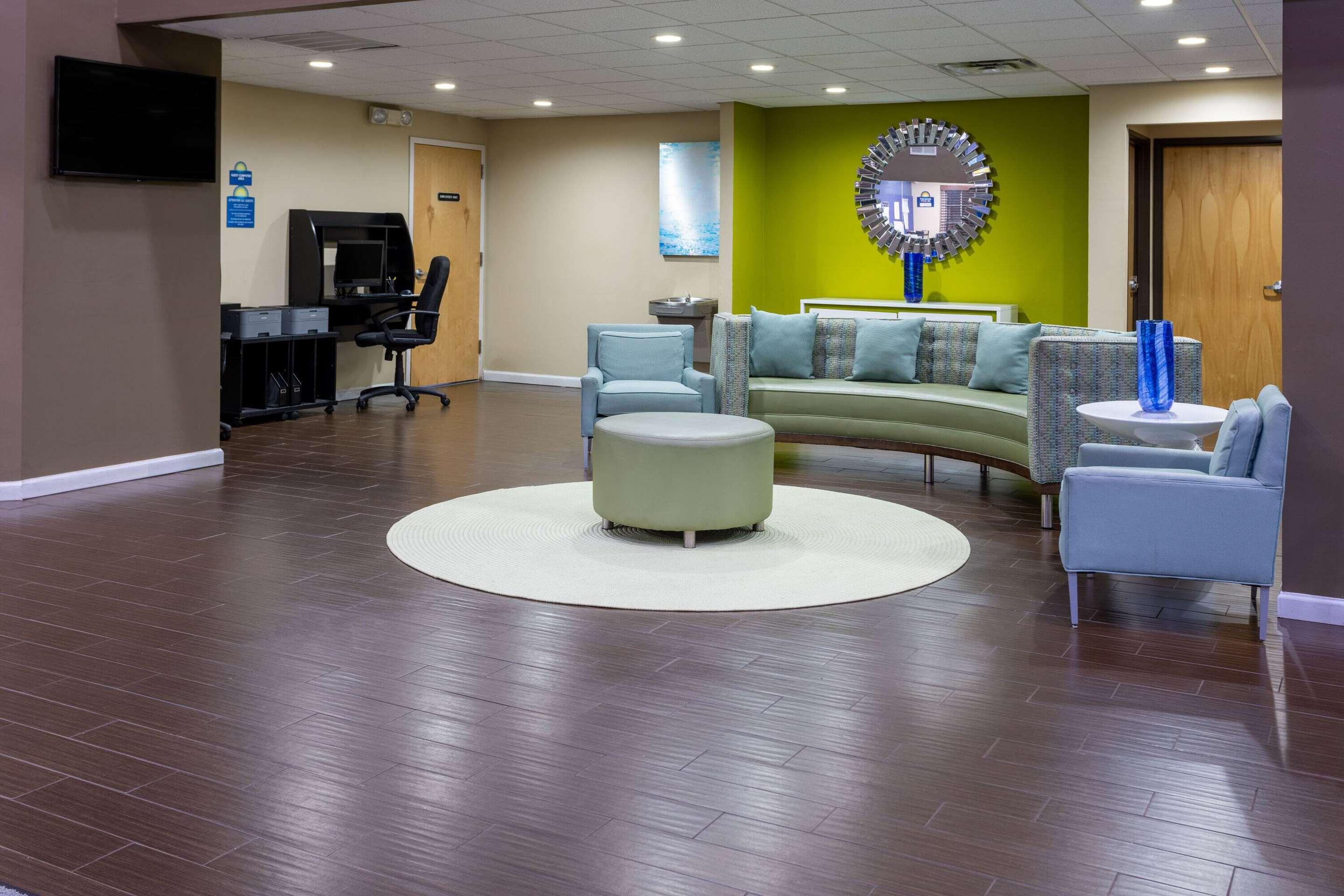 Days inn and sales suites cherry hill