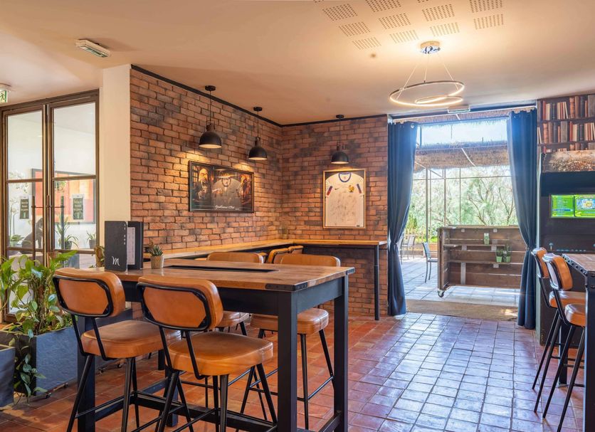 Bar Photo