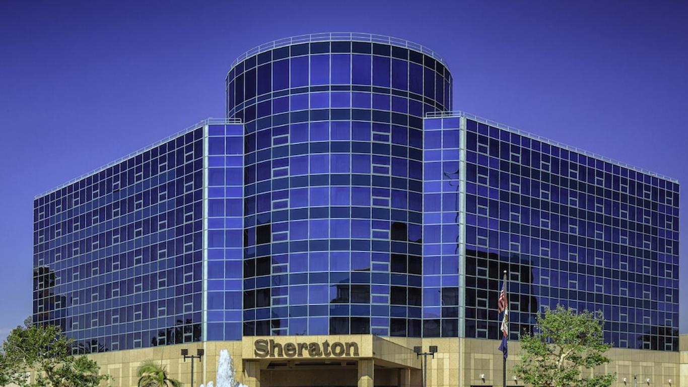 Sheraton Cerritos Hotel