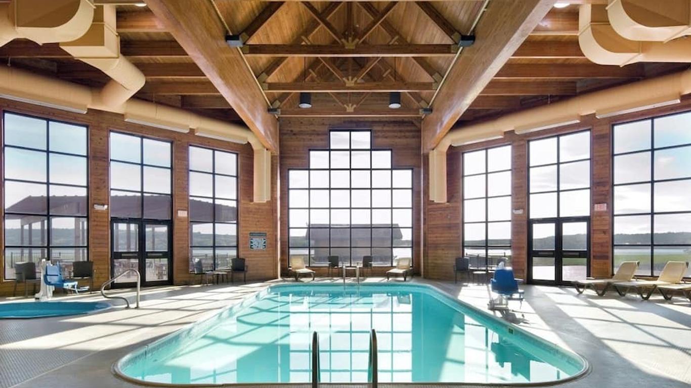Arrowwood Resort at Cedar Shore