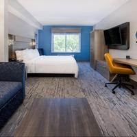 Holiday Inn Express Hotel & Suites New Tampa I-75, An IHG Hotel
