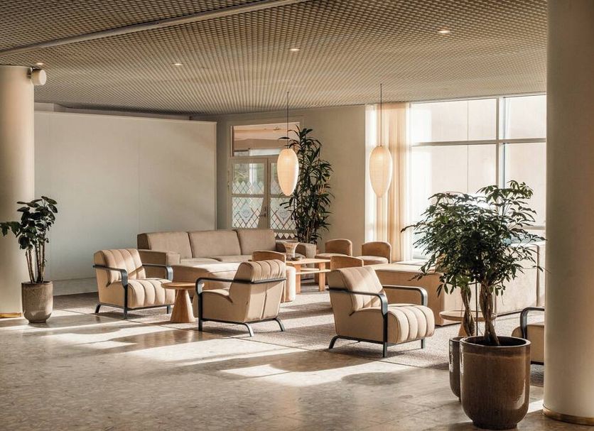 Lobby Photo