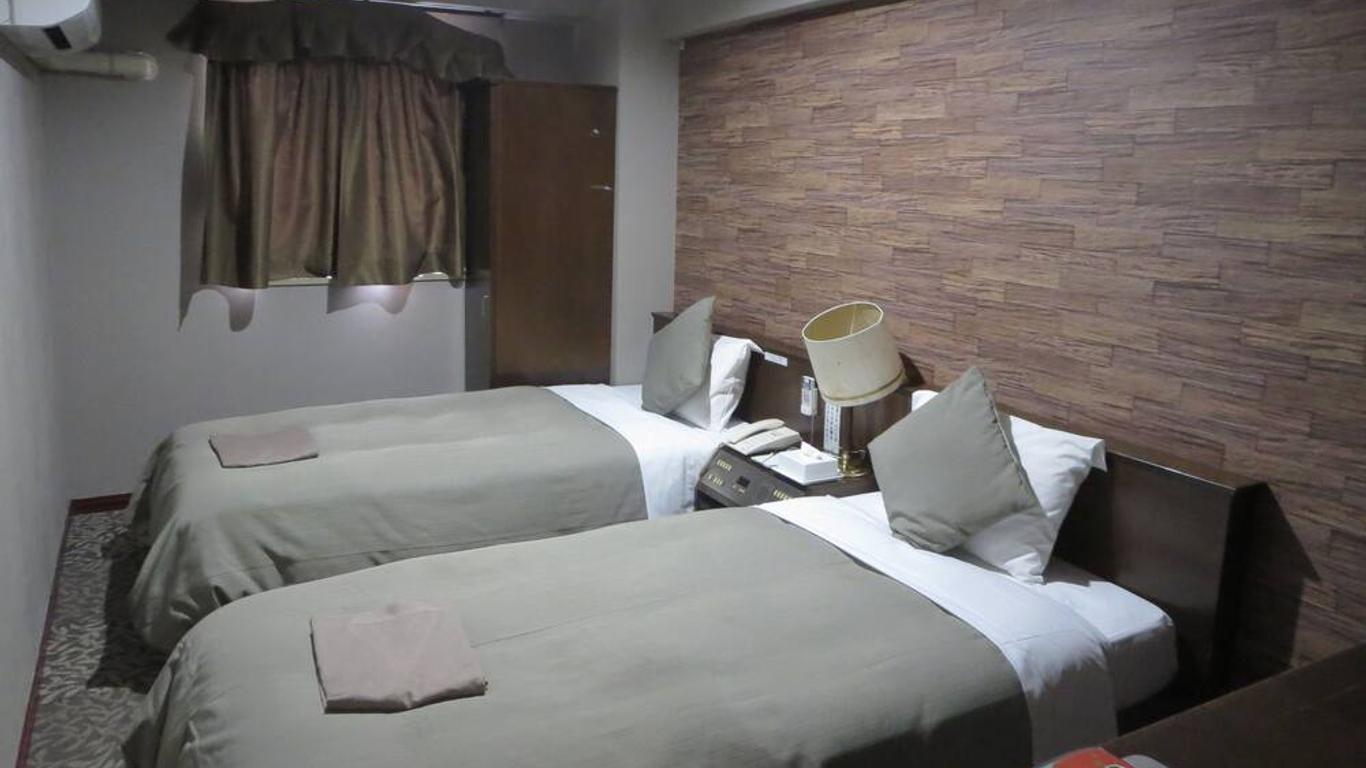Hotel Rumieru Hyuga