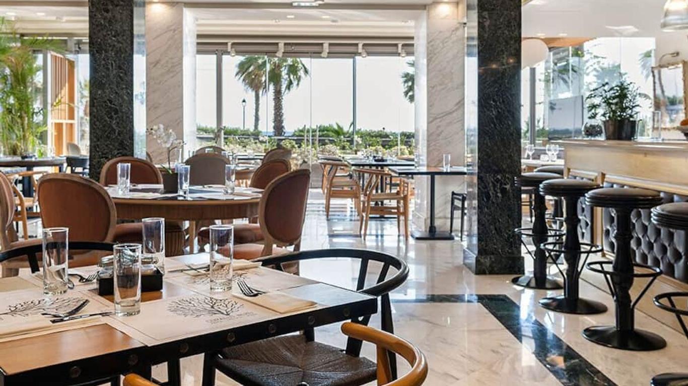 Coral Hotel Athens