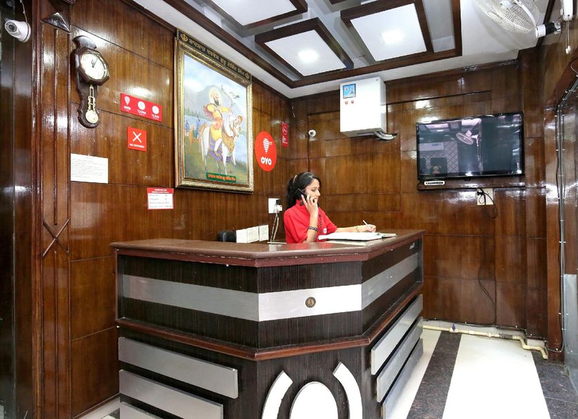 Front desk Photo