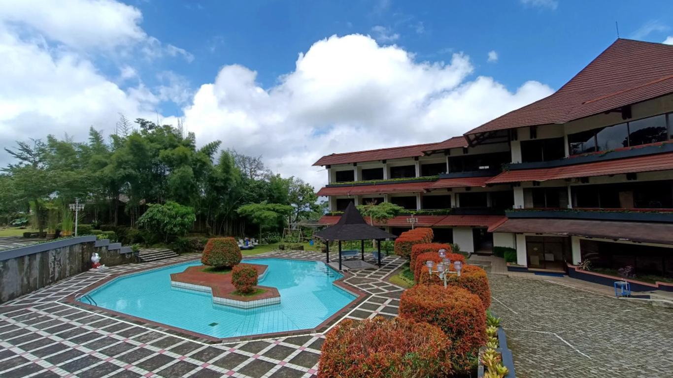 Queen Garden Hotel Managed By Salak Hospitality