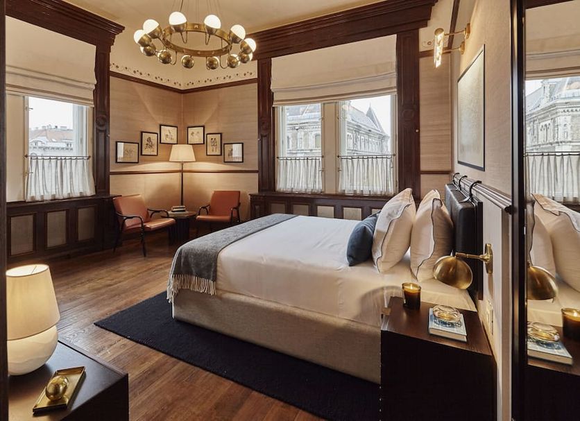 Callas House Budapest guest room with king bed, large windows and city views