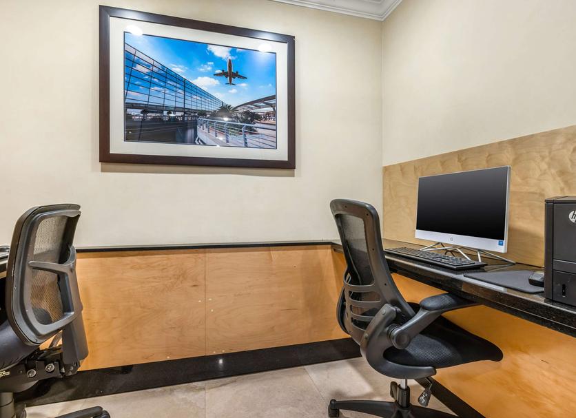 Business center Photo