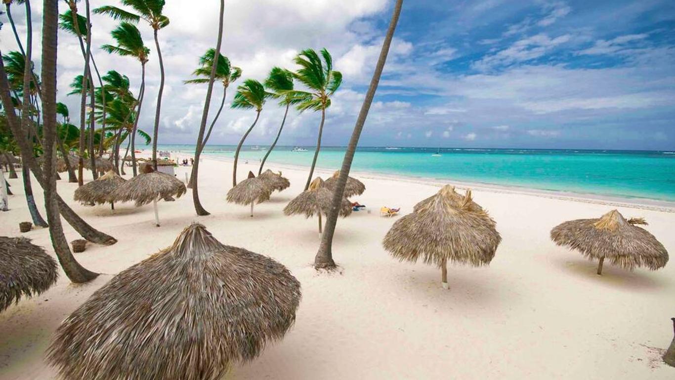 Los Corales Beach Village