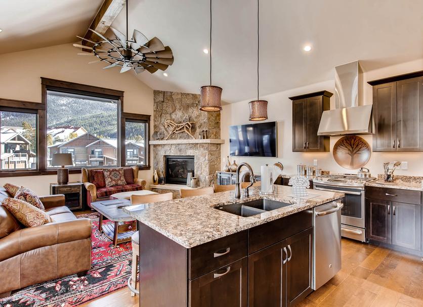 Kitchen Photo