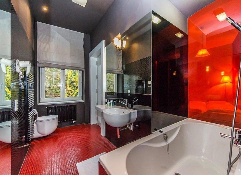 Bathroom Photo
