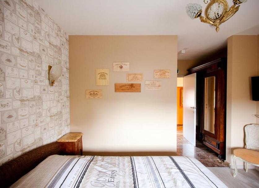 Bedroom Photo