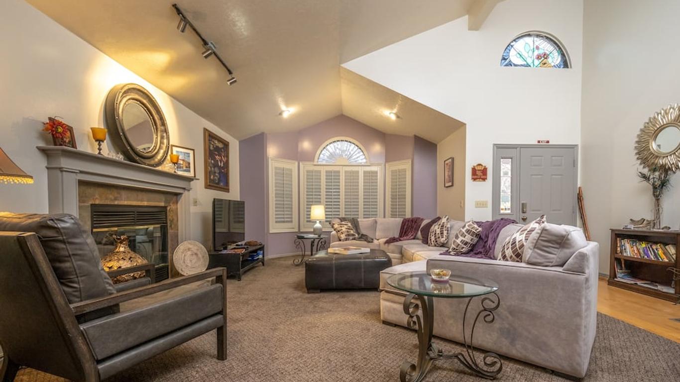 Harvest House Bed & Breakfast