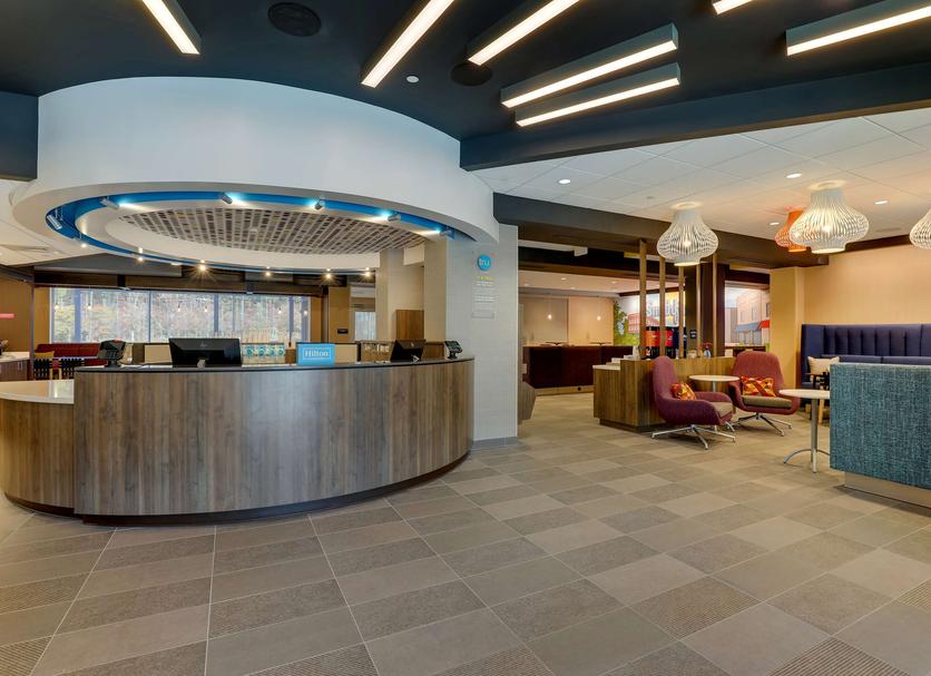 Front desk Photo