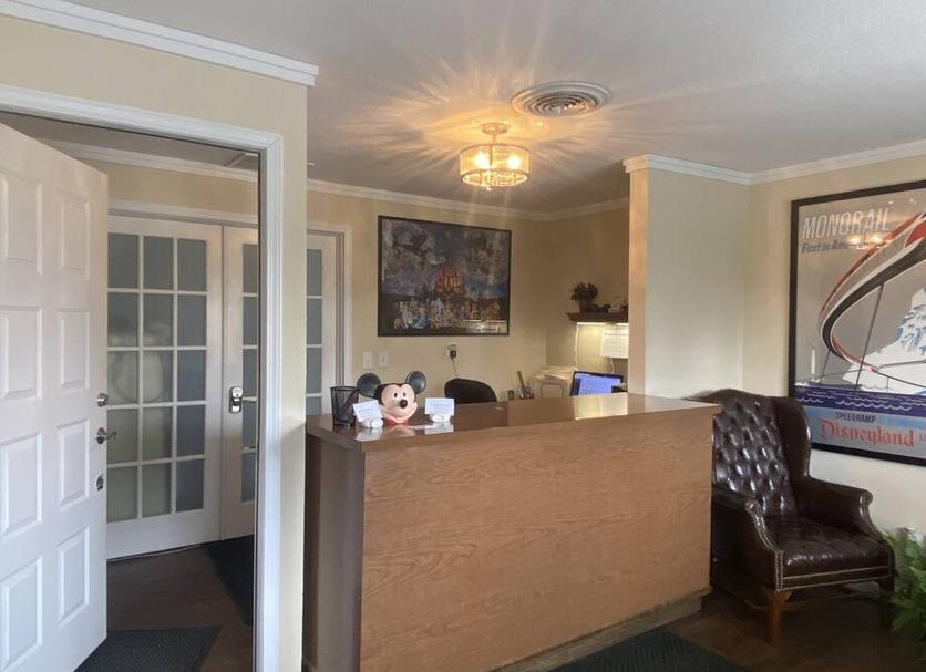 Front desk Photo