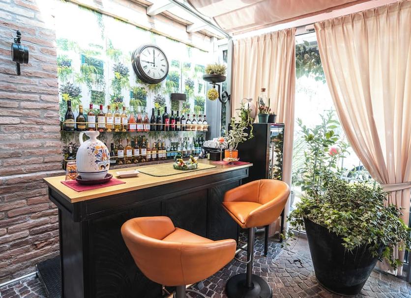 Bar Photo