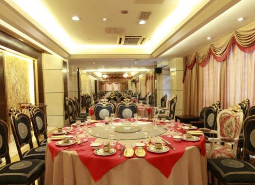 Banquet hall Photo