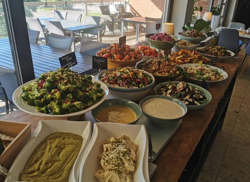 Buffet Photo