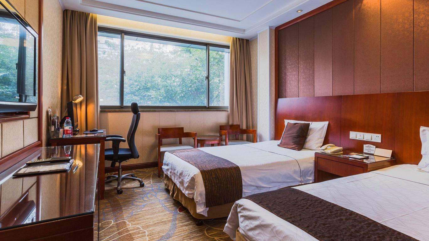 New Yangtze Hotel