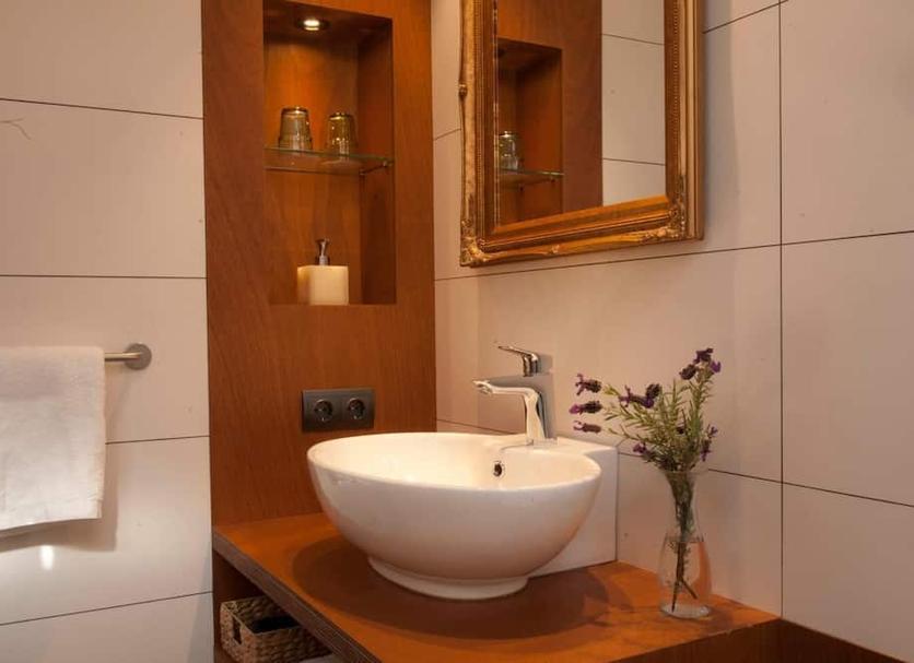 Bathroom Photo