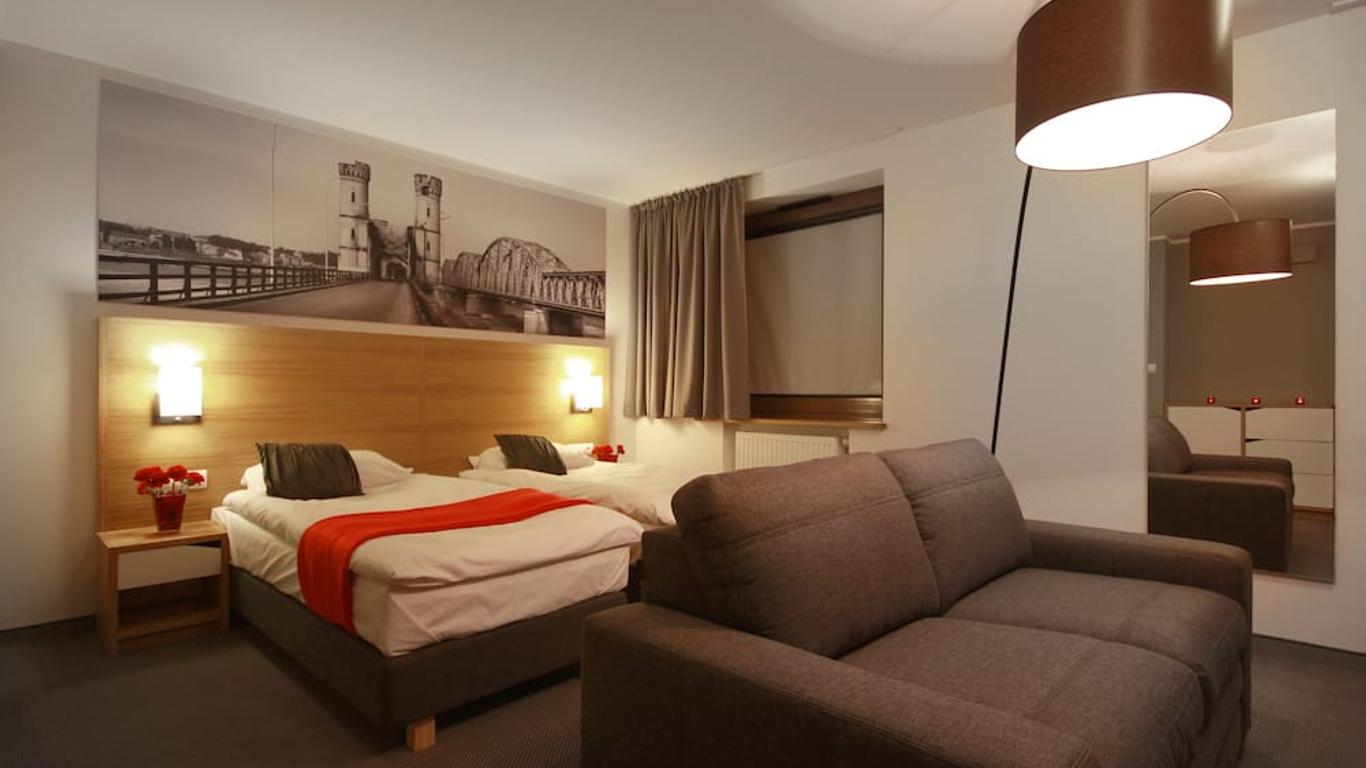 Link Hotel