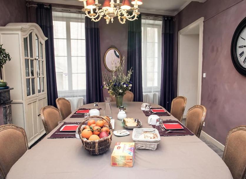 Dining room Photo