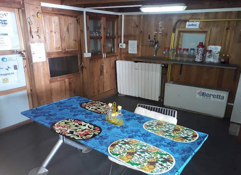 Dining room Photo