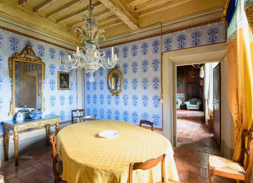 Dining room Photo